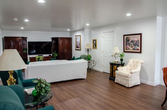 2150 Oak Leaf Trail, Portage, MI 49024