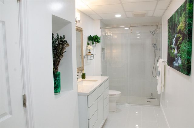 2150 Oak Leaf Trail, Portage, MI 49024