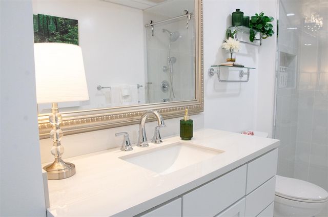 2150 Oak Leaf Trail, Portage, MI 49024