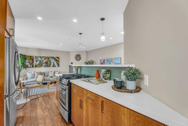 733 Chestnut Street 7, San Francisco, CA 94133