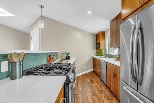 733 Chestnut Street 7, San Francisco, CA 94133