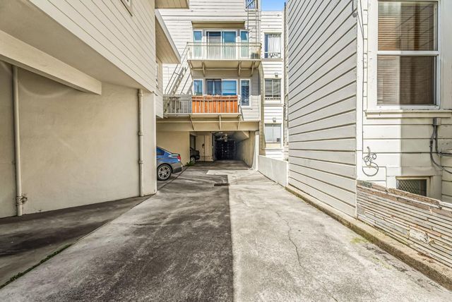 733 Chestnut Street 7, San Francisco, CA 94133