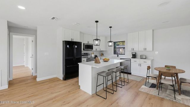 133 Hickory Street, Melbourne, FL 32904
