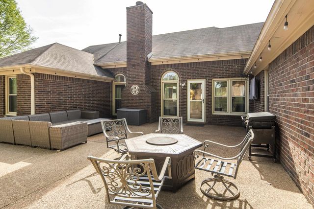 288 HUGHES CV, Collierville, TN 38017