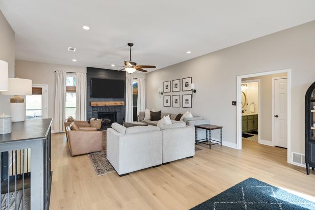 288 HUGHES CV, Collierville, TN 38017