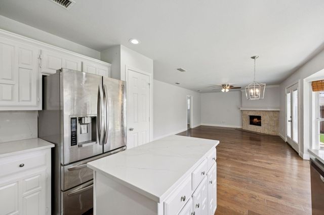 2138 STONERIDGE Drive, Keller, TX 76248