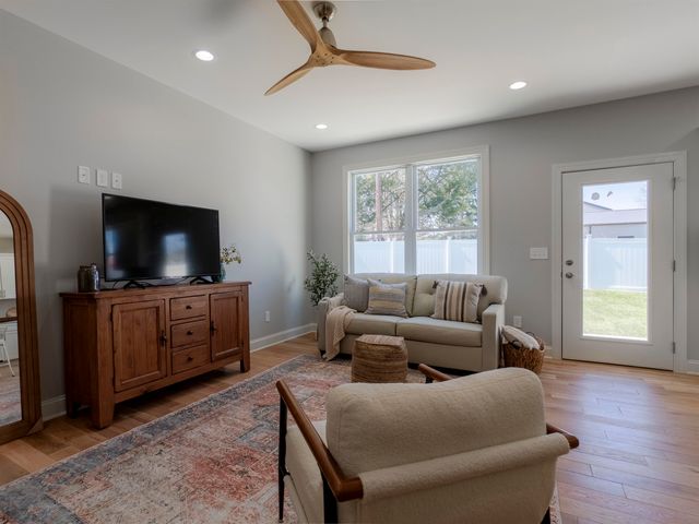 37 Jordon Drive, Winfield, WV 25213
