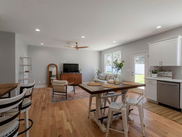 37 Jordon Drive, Winfield, WV 25213