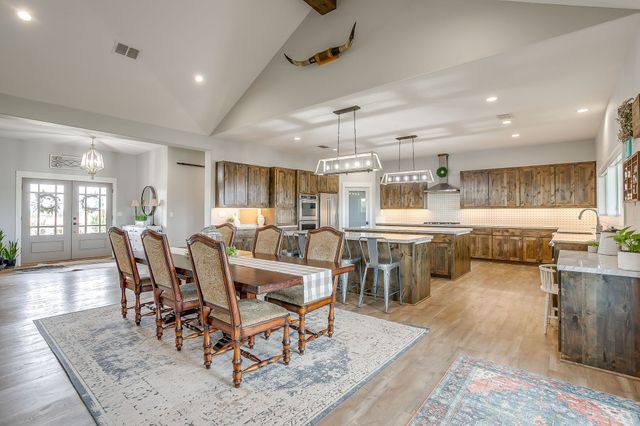 19611 N County Line Road, Ponder, TX 76259