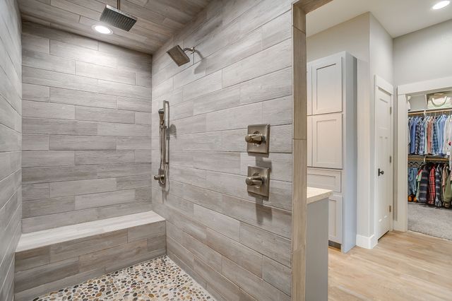 19611 N County Line Road, Ponder, TX 76259