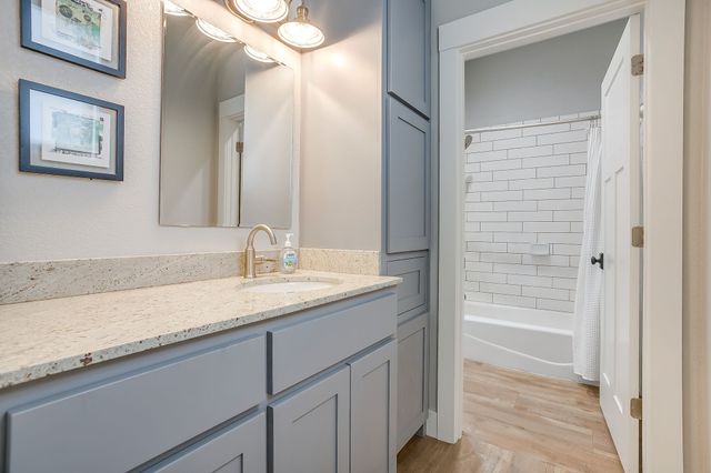 19611 N County Line Road, Ponder, TX 76259