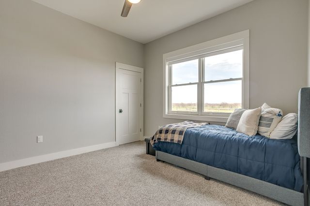 19611 N County Line Road, Ponder, TX 76259