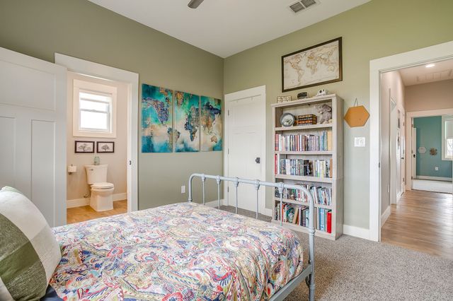 19611 N County Line Road, Ponder, TX 76259