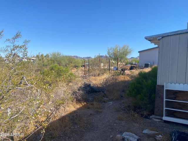 2286 E BROADWAY Avenue, Apache Junction, AZ 85119