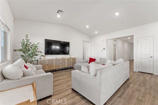 13207 Santa Clara Way, Victorville, CA 92394