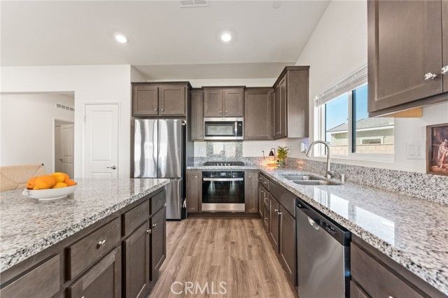 13207 Santa Clara Way, Victorville, CA 92394