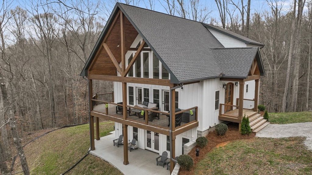 222 Hidden Hallow Cove, Estill Springs, TN 37330