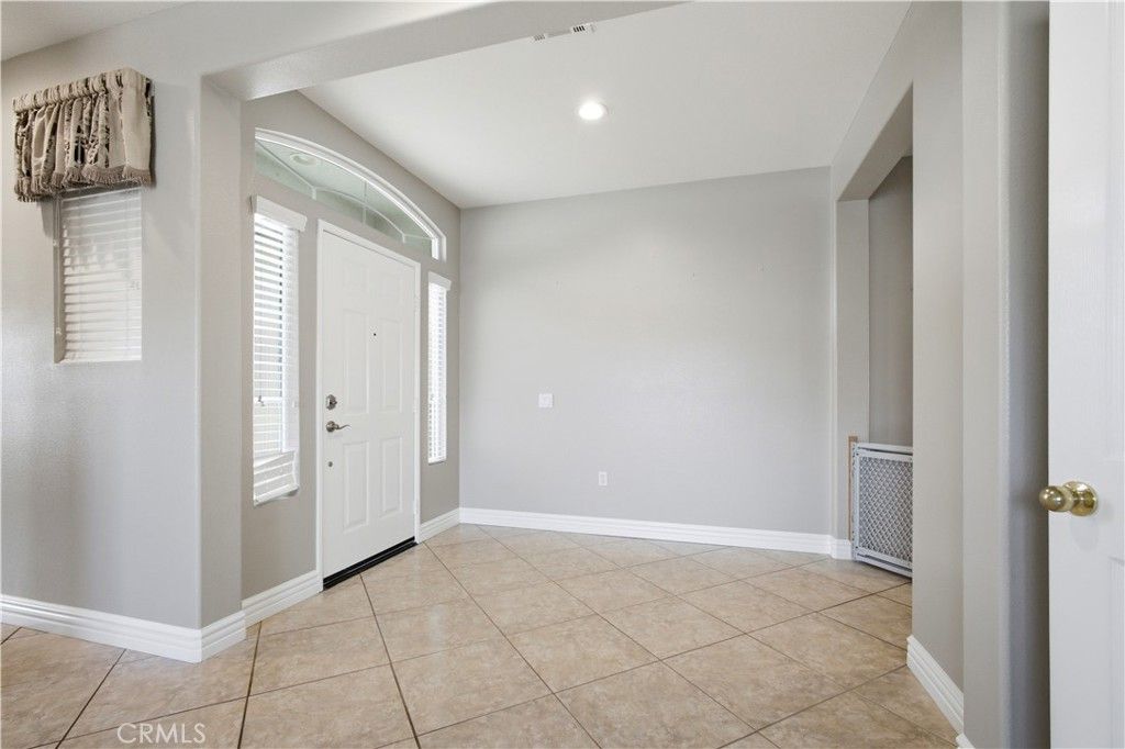 30365 Glen Ellen Circle, Murrieta, CA 92563 — photo 5