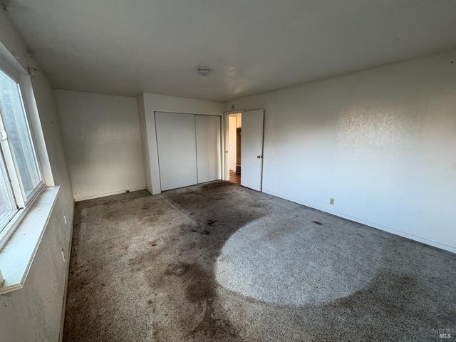 929 Hendley St, Santa Rosa, CA 95404