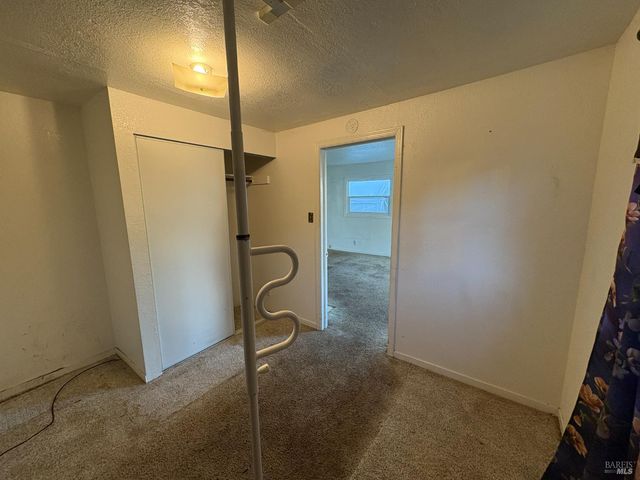 929 Hendley St, Santa Rosa, CA 95404