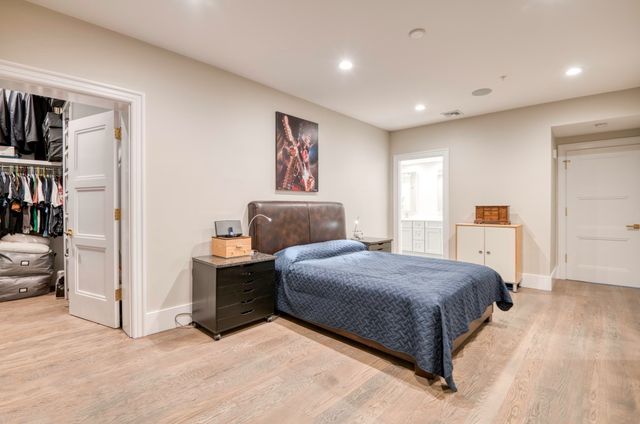 377 West First 6, Boston, MA 02127