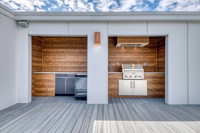 377 West First 6, Boston, MA 02127