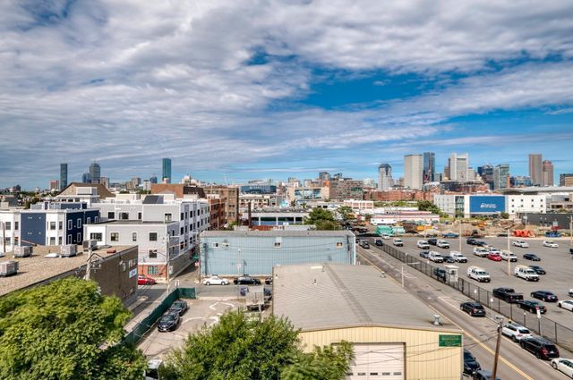 377 West First 6, Boston, MA 02127