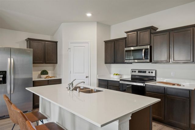 2315 Hydrangea Drive, Pilot Point, TX 76258