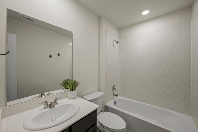 2315 Hydrangea Drive, Pilot Point, TX 76258
