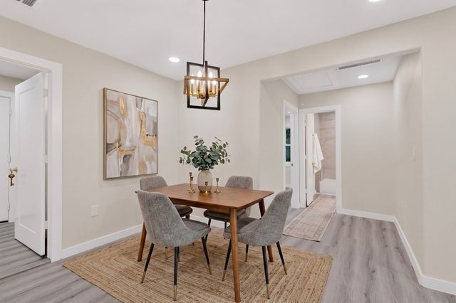 1103 N Sherman Street, Ennis, TX 75119