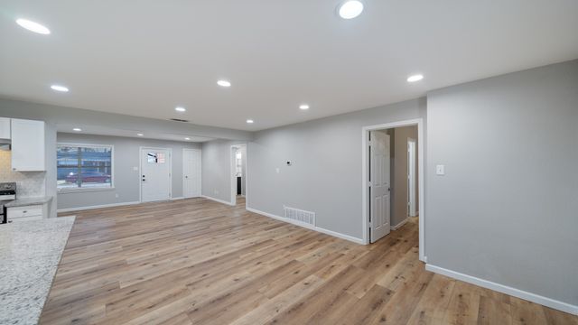 104 Joe Prince Drive, Athens, TX 75751