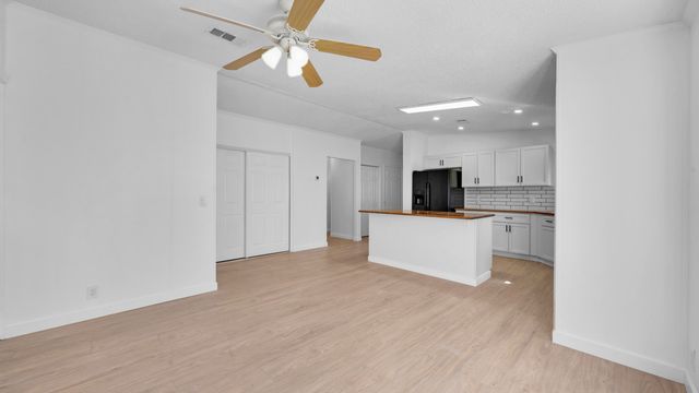 4905 NE 2nd Way, Pompano Beach, FL 33064