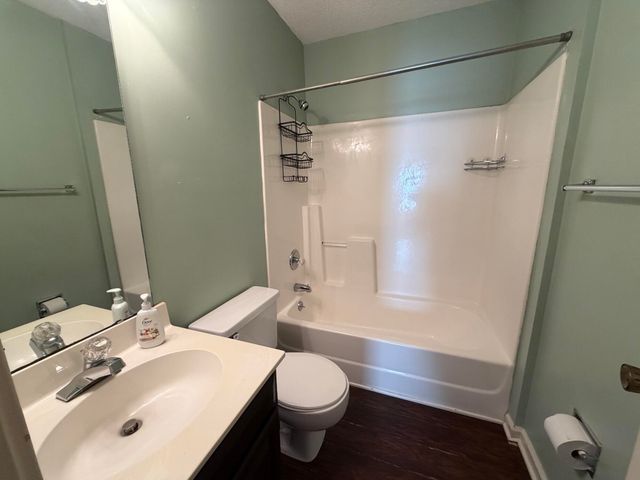 160 Wainwright, Summerville, SC 29485