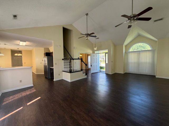 160 Wainwright, Summerville, SC 29485