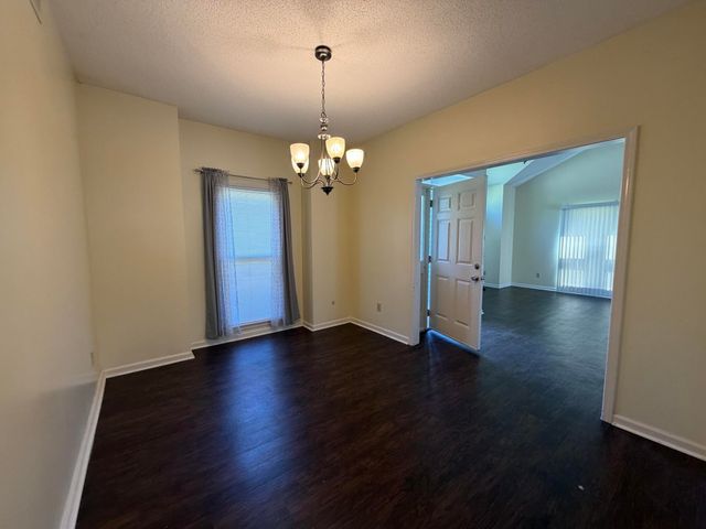 160 Wainwright, Summerville, SC 29485