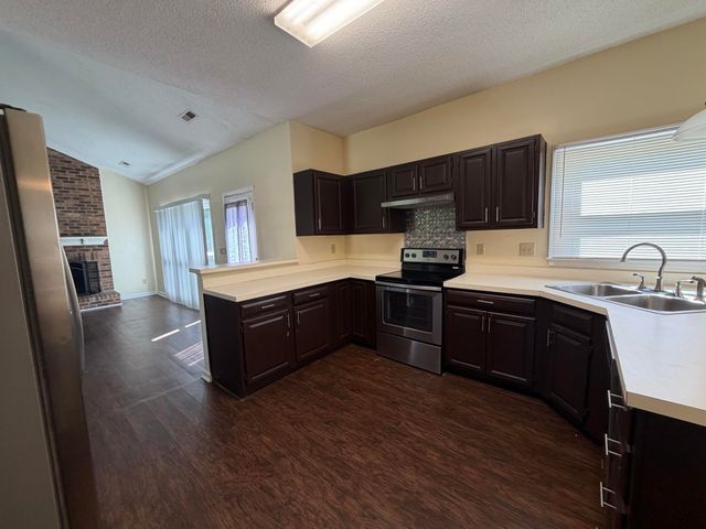 160 Wainwright, Summerville, SC 29485