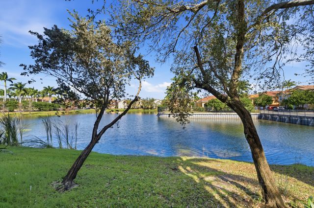 1725 Carvelle Drive, Riviera Beach, FL 33404