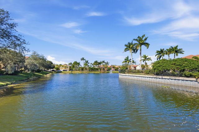 1725 Carvelle Drive, Riviera Beach, FL 33404