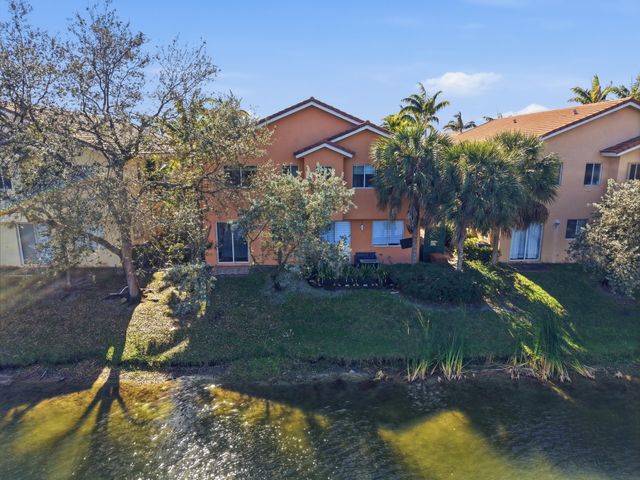 1725 Carvelle Drive, Riviera Beach, FL 33404