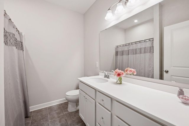 1285 Pinehill Boulevard, Waconia, MN 55387