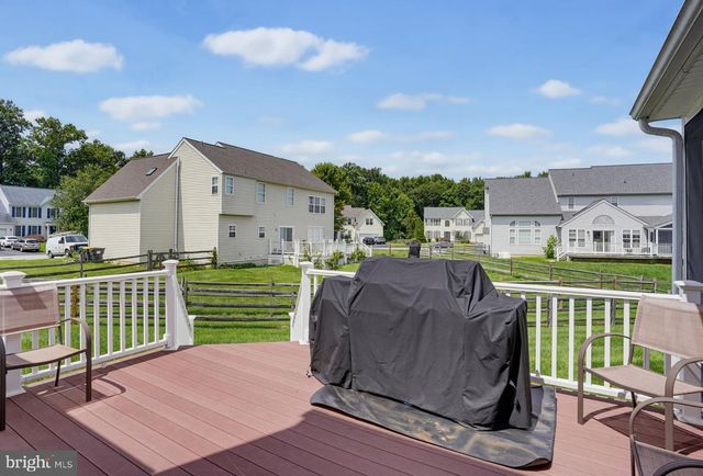 10 WHIRLAWAY DR, Bear, DE 19701