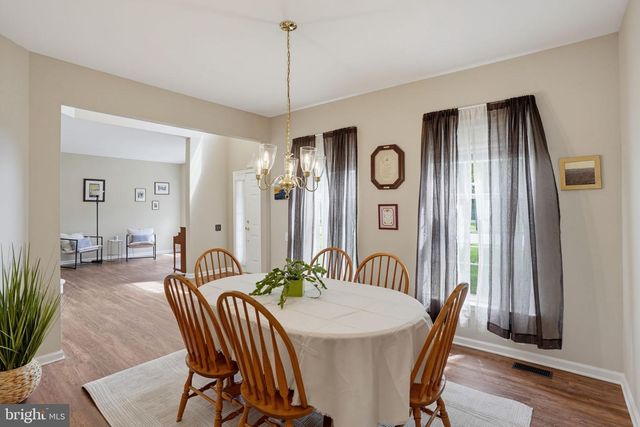 10 WHIRLAWAY DR, Bear, DE 19701