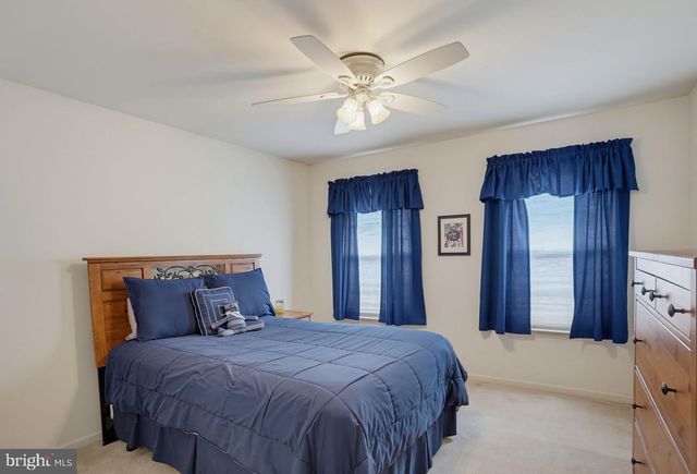 10 WHIRLAWAY DR, Bear, DE 19701