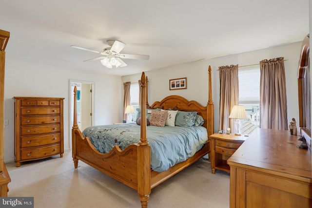 10 WHIRLAWAY DR, Bear, DE 19701