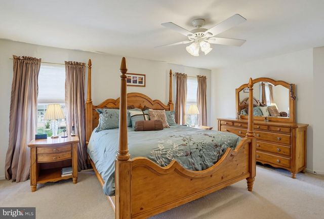 10 WHIRLAWAY DR, Bear, DE 19701