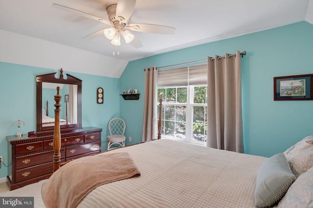 10 WHIRLAWAY DR, Bear, DE 19701