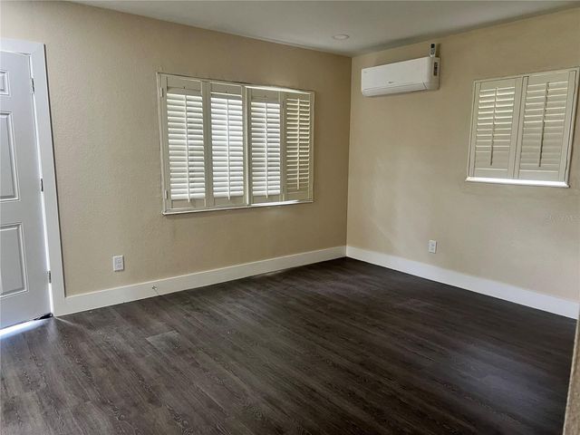 3616 E SHADOWLAWN AVENUE, Tampa, FL 33610