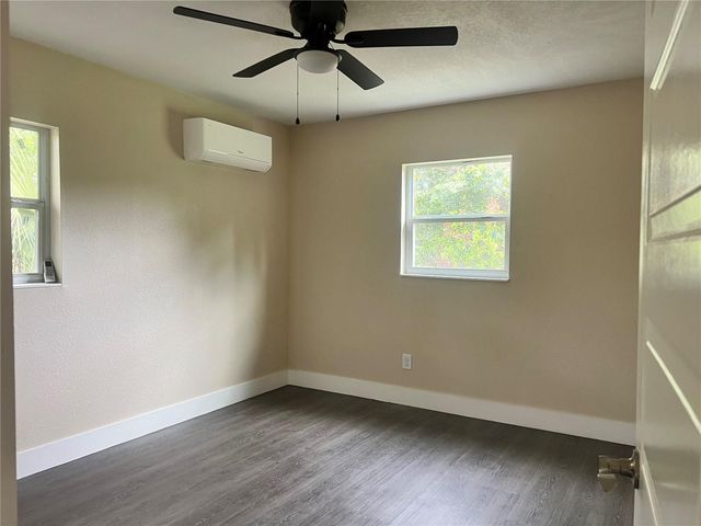 3616 E SHADOWLAWN AVENUE, Tampa, FL 33610