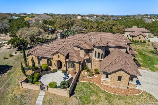 104 Falcon Crst, Boerne, TX 78006