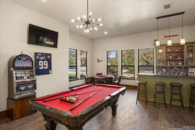 104 Falcon Crst, Boerne, TX 78006